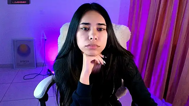 AmyOlimpo online show from 25, 10, 2025