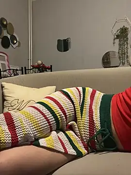 LaPetitechienne1 online show from 18, 4, 2026