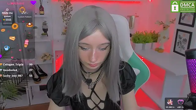 Snapshot of Katia_Kim chatting on 18, 3, 2025 Katia Kim online show from 18, 3, 2025