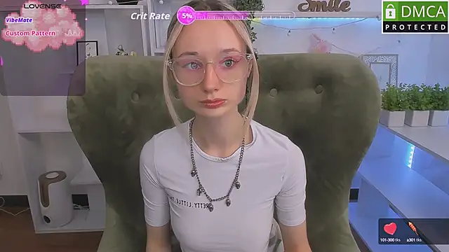 Snapshot of Katia_Kim chatting on 12, 9, 2025 Katia Kim online show from 12, 9, 2025