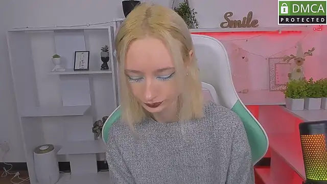 Snapshot of Katia_Kim chatting on 11, 10, 2025 Katia Kim online show from 11, 10, 2025