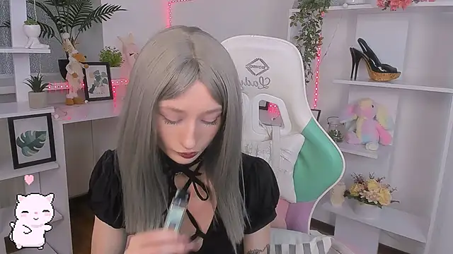 Snapshot of Katia_Kim chatting on 27, 10, 2025 Katia Kim online show from 27, 10, 2025