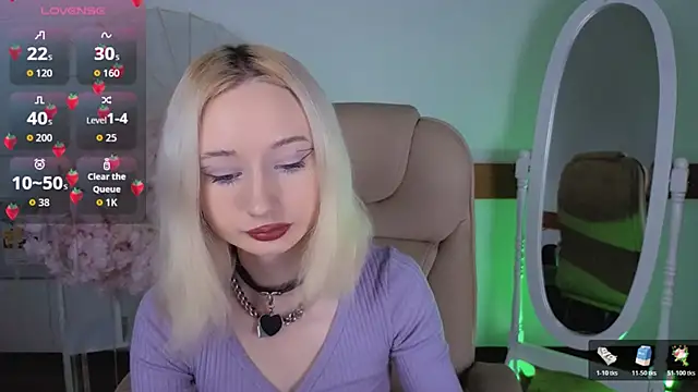 Snapshot of Katia_Kim chatting on 9, 11, 2025 Katia Kim online show from 9, 11, 2025