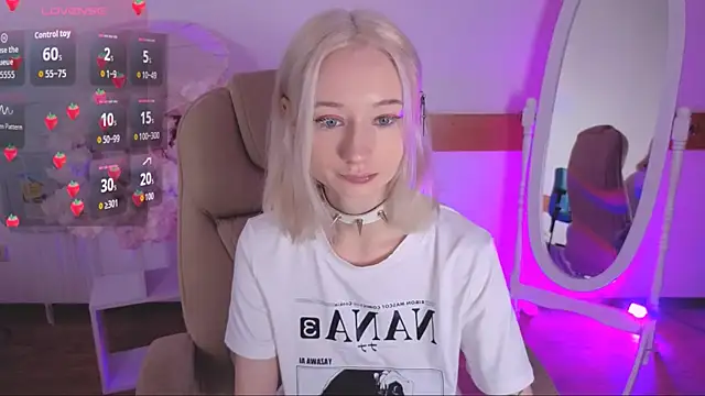 Snapshot of Katia_Kim chatting on 14, 11, 2025 Katia Kim online show from 14, 11, 2025