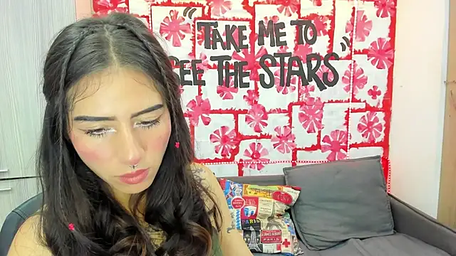 Mhelanny2 online show from 22, 2, 2025