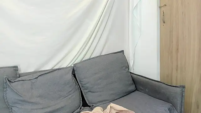 Mhelanny2 online show from 28, 9, 2025