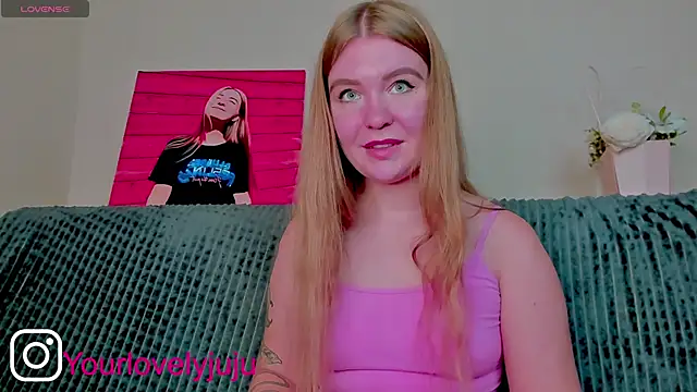 Snapshot of yourlovelyjul chatting on 12, 9, 2025 yourlovelyjul online show from 12, 9, 2025