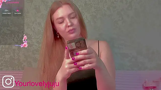 Snapshot of yourlovelyjul chatting on 7, 3, 2026 yourlovelyjul online show from 7, 3, 2026