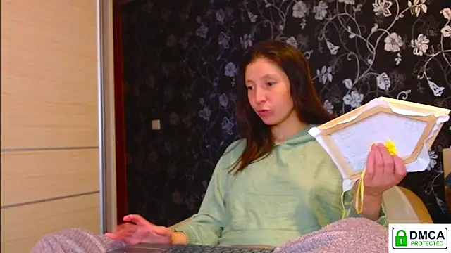 Sophi Cute online show from 6, 2, 2026