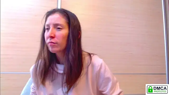 Sophi Cute online show from 14, 4, 2026