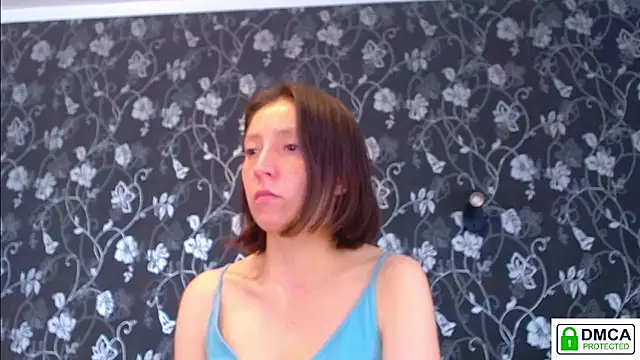 Sophi Cute online show from 9, 6, 2026