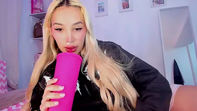  viioletweekend  online show from 16, 3, 2026