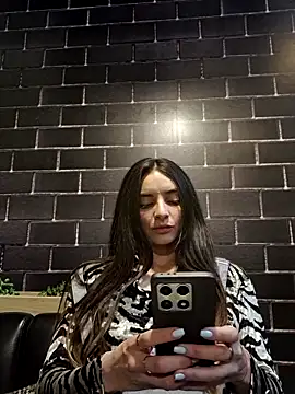 Sam Sara online show from 27, 4, 2026