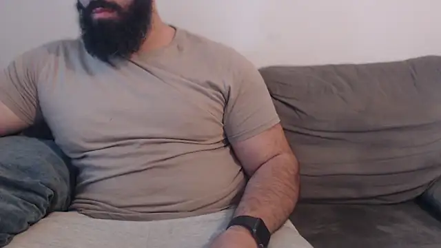 Snapshot of hugemachohandsome chatting on 18, 5, 2026 hugemachohandsome online show from 18, 5, 2026