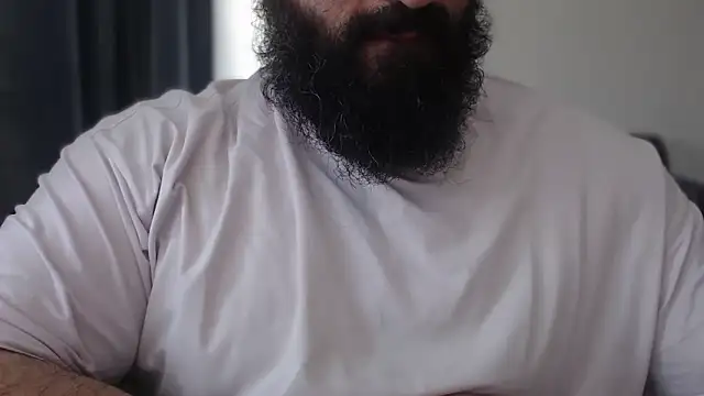 Snapshot of hugemachohandsome chatting on 24, 5, 2026 hugemachohandsome online show from 24, 5, 2026