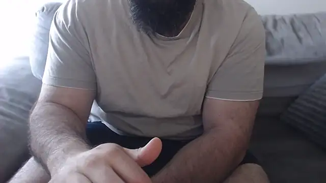 Snapshot of hugemachohandsome chatting on 28, 5, 2026 hugemachohandsome online show from 28, 5, 2026
