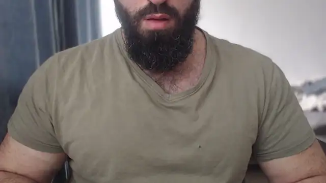 Snapshot of hugemachohandsome chatting on 12, 6, 2026 hugemachohandsome online show from 12, 6, 2026