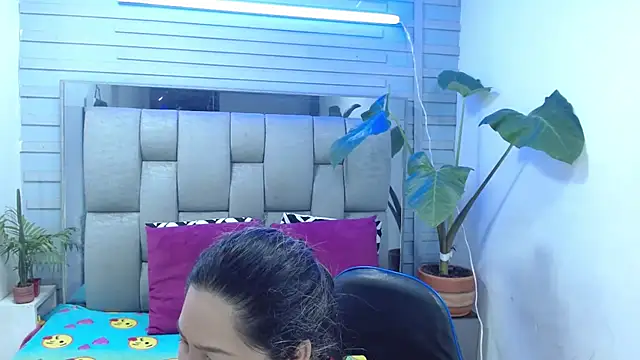 evelin zaens online show from 21, 4, 2026