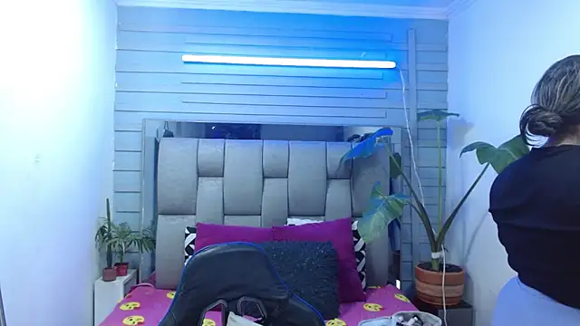 evelin zaens online show from 23, 4, 2026