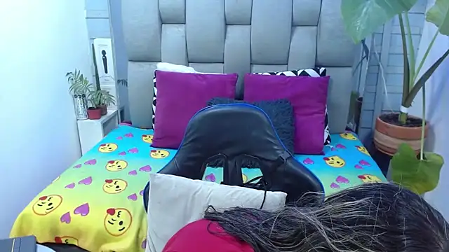 evelin zaens online show from 26, 4, 2026