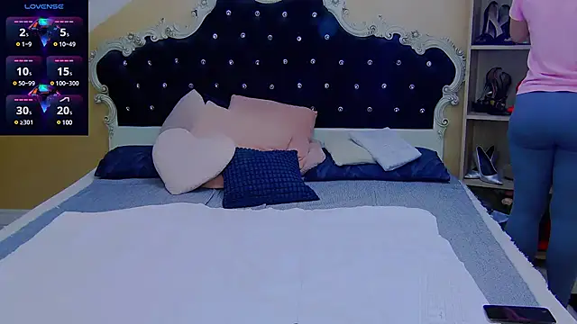 AdelleDeep online show from 30, 1, 2025