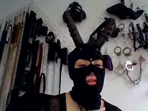 FeticheMacabre online show from 1, 1, 2025