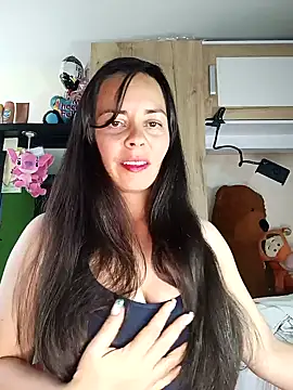 Snapshot of johannatb chatting on 8, 12, 2024 johannatb online show from 8, 12, 2024