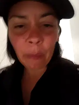 Snapshot of johannatb chatting on 11, 3, 2025 johannatb online show from 11, 3, 2025