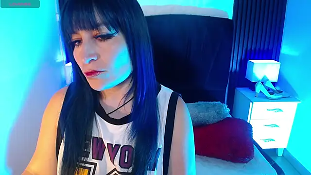 alicia moom online show from 28, 11, 2025