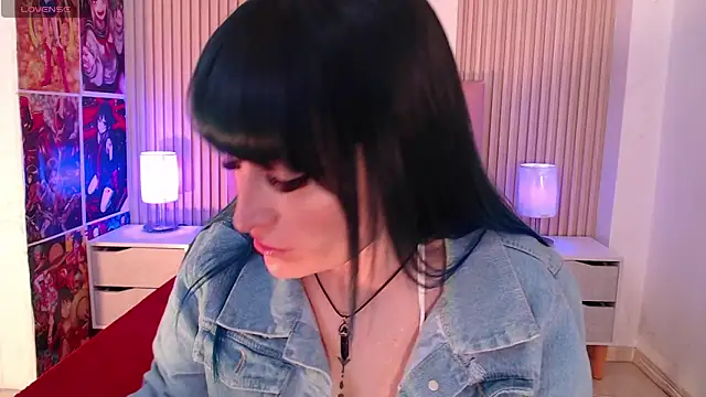 Snapshot of alicia_moom chatting on 6, 6, 2026 alicia moom online show from 6, 6, 2026