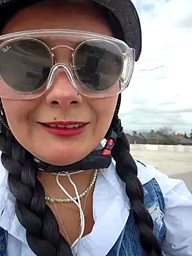 bellapaty online show from 29, 4, 2026