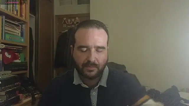 curiosillo83 online show from 27, 2, 2025