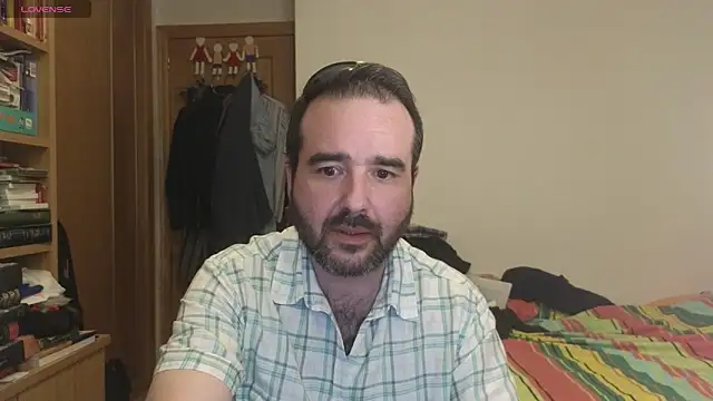 curiosillo83 online show from 22, 9, 2025