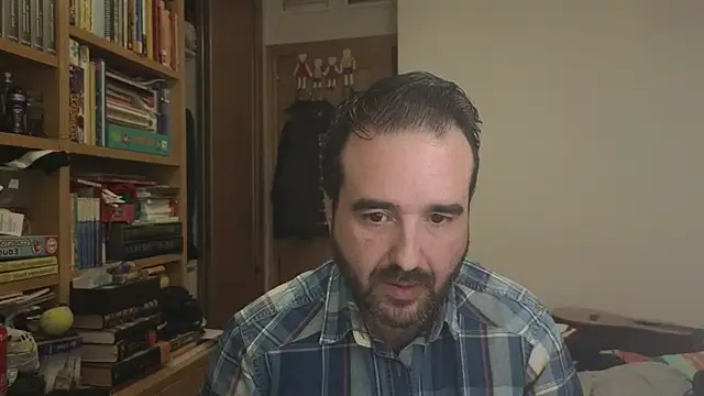 curiosillo83 online show from 15, 12, 2025