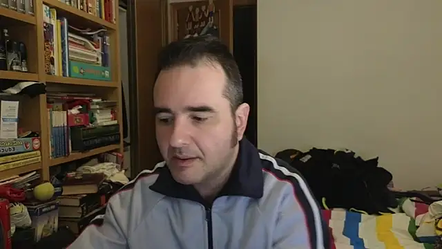 curiosillo83 online show from 11, 4, 2026