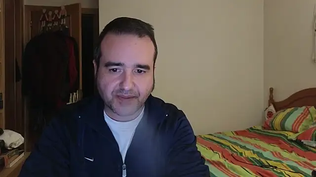 curiosillo83 online show from 26, 4, 2026