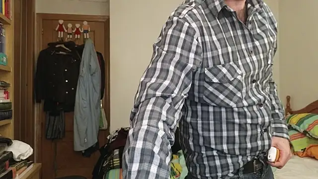 curiosillo83 online show from 27, 4, 2026