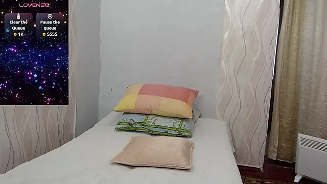 Snapshot of LadyMargaret chatting on 30, 10, 2025 LadyMargaret online show from 30, 10, 2025