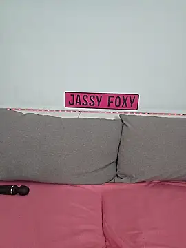 Jassy Foxy online show from 15, 2, 2025