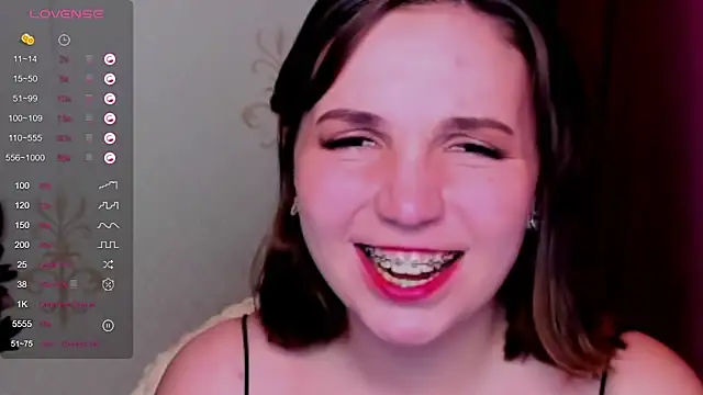 KindHazelHere  online show from 22, 3, 2025