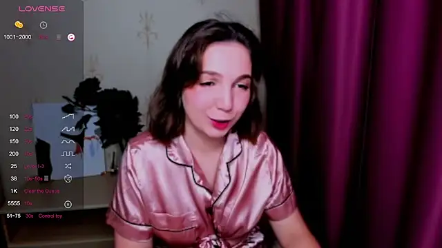 KindHazelHere  online show from 22, 3, 2025