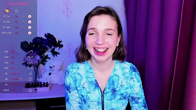 KindHazelHere  online show from 5, 2, 2026