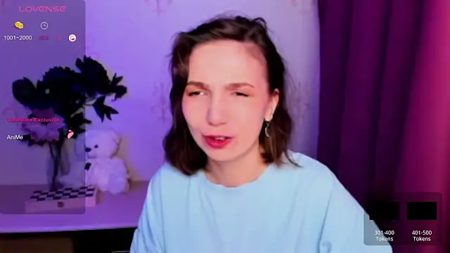 KindHazelHere  online show from 13, 4, 2026