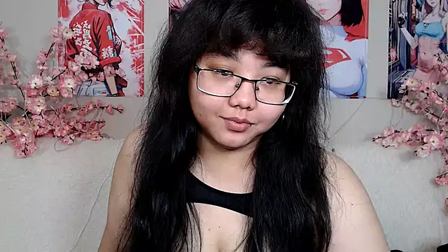 Snapshot of Moertomlly chatting on 17, 5, 2026 Moertomlly online show from 17, 5, 2026