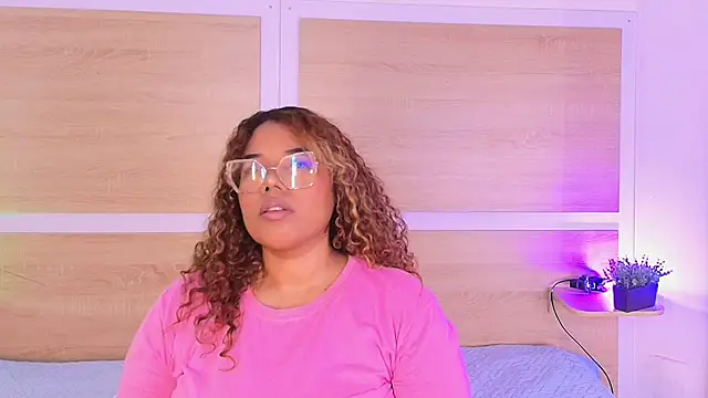  nickypurple  online show from 23, 4, 2026