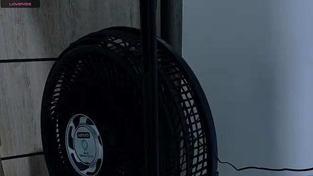 Sajar-bentaleb01 online show from 21, 9, 2025