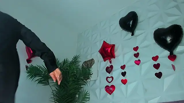 Hellen Sky online show from 25, 4, 2026