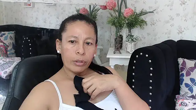 mature martina online show from 17, 3, 2025