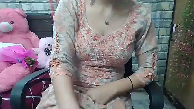 Sexy iknoor online show from 16, 2, 2025