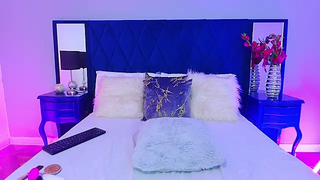 Margaret Saunders online show from 12, 2, 2025